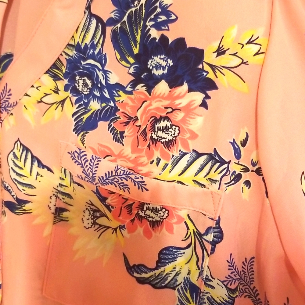Gorgeous Floral Long Blouse - Picture 3 of 5